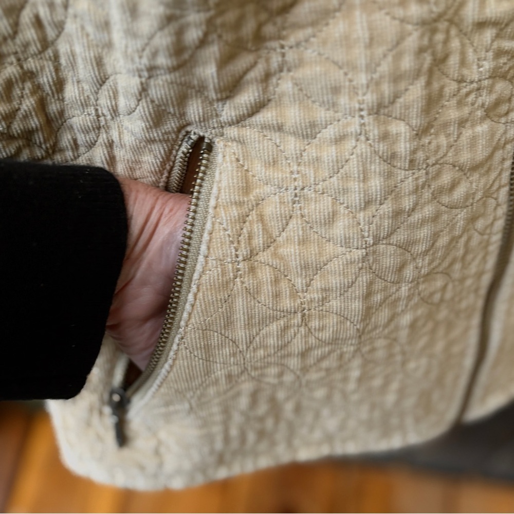 Eddie Bauer Wm’s Corduroy Quilted Floral Lined Zip Vest In Tan Sz L - Picture 5 of 10